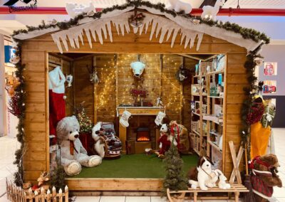 chalet décoré par un client dans un centre commercial